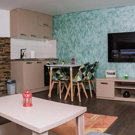 Vikend Kuca Escape Пале