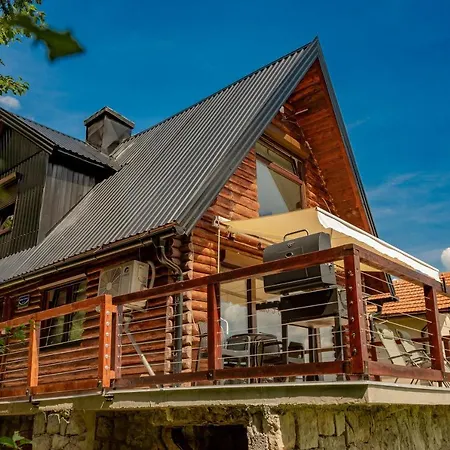 Дом отдыха Vikend Kuca Escape